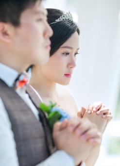 踢踢的白鸽教堂婚礼